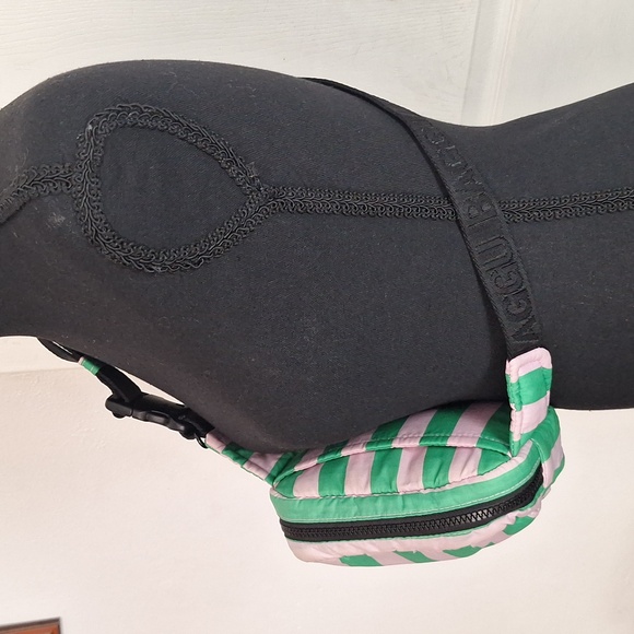 BAGGU Pink Green Awning Stripe Puffy Fanny Pack - Picture 4 of 13